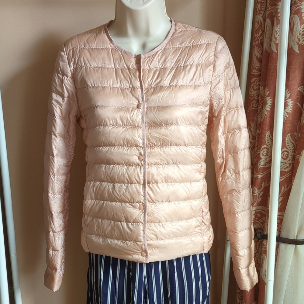 Uniqlo Ultra Light Down Jacket With Pocketable Tote